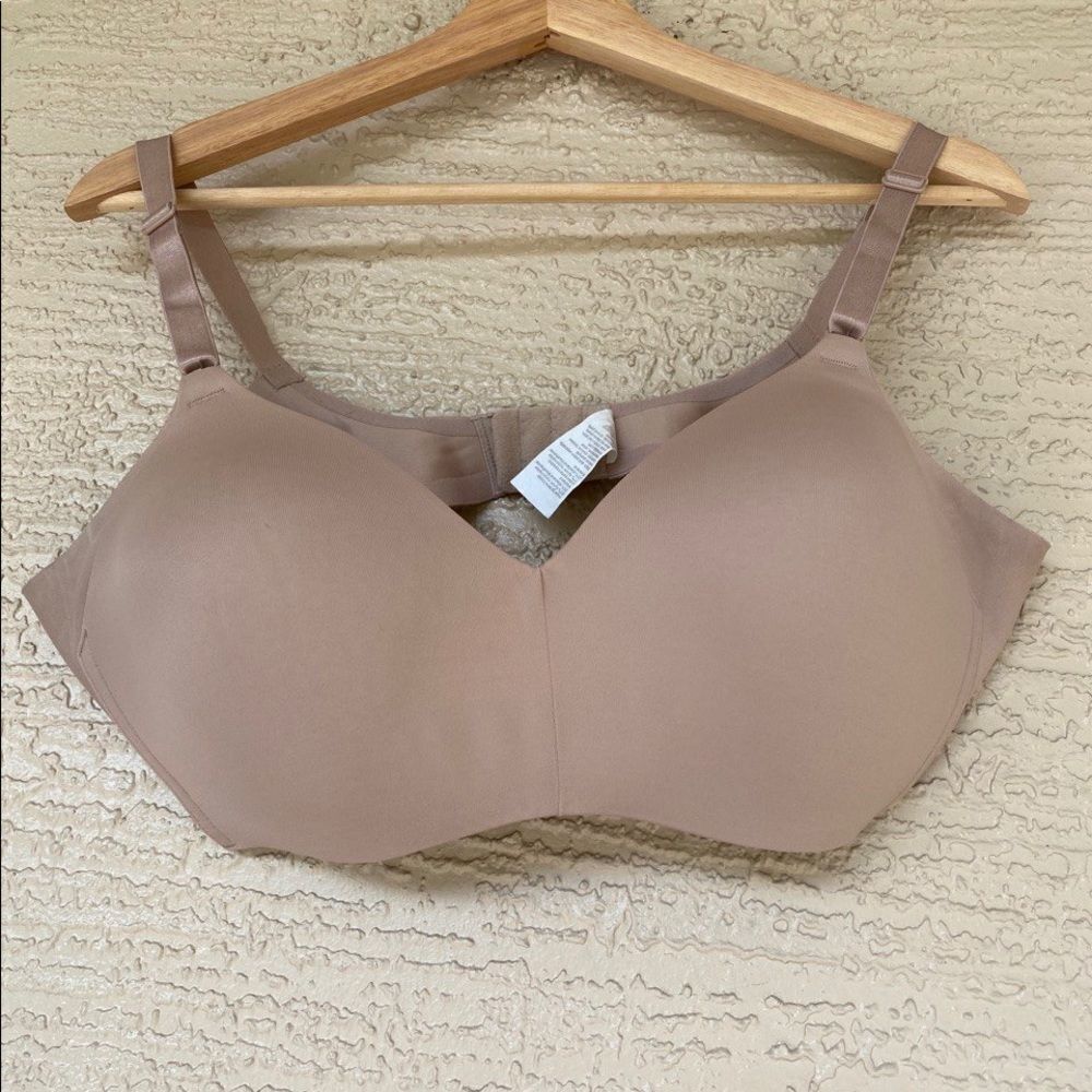 Warners Women’s 38 D Bra Wide Strap Comfortable Wireless